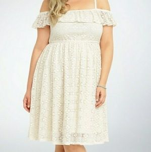 Off the shoulder Lace dress